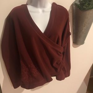 Athleta Fleece pullover size M, color is burgundy